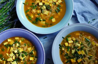 Sopa rápida de tofu y espárragos